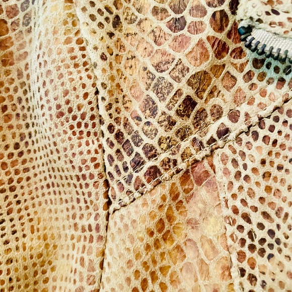 Dialogue Faux Snake Print Zippered Jacket—Small - Picture 5 of 7